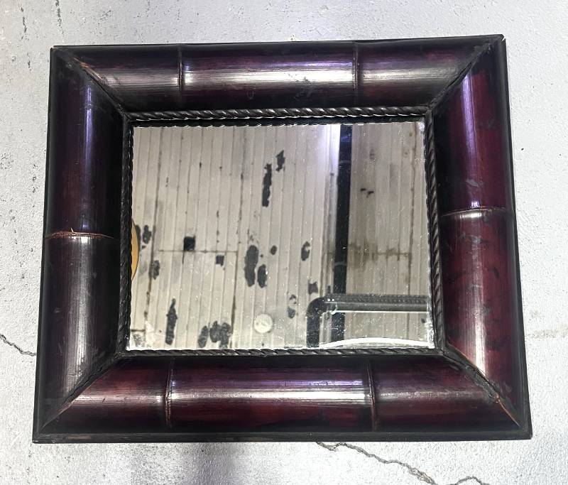 lot 88 image: Decorative Mirror