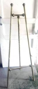 lot 5 image: Brass Easel