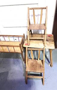 lot 22 image: Vintage Childrens Doll Crib and Table and Chairs