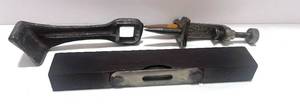 lot 82 image: Vintage Stanley No. 4 Trammel, Wooden Level and Unique Wrench