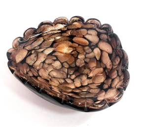 lot 38 image: Vintage Murano Italy Brown, Black and Gold Art Glass Bowl