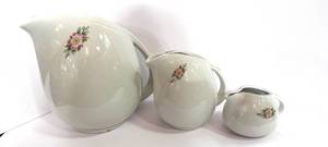 lot 40 image: Set of 3 Halls Rose White Pitchers