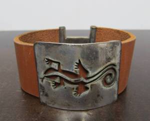 lot 39 image: Southwestern Sterling Silver & Leather Bracelet wLizard Design