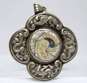 lot 22 image: Old Vintage Nepalese Silver & Carved Bone Pendant