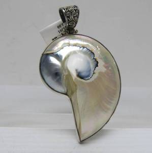 lot 29 image: Brand New Large Sterling Silver & Pearl Shell Pendant
