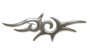 lot 55 image: Larger Sterling Silver Tribal Style Brooch