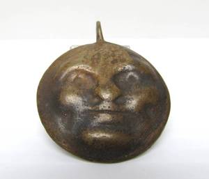 lot 62 image: Unusual Vintage Brass or Bronze Face Pendant