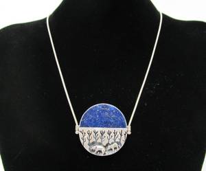 lot 63 image: Very Nice Sterling Silver & Lapis Scenic Pendant Necklace wBears