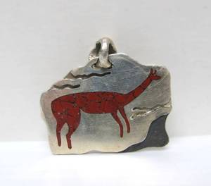 lot 67 image: Vintage Inlaid Sterling Silver Cave Painting Style Pendant