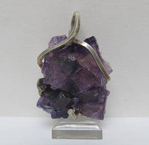 lot 70 image: Sterling Silver Large Amethyst Cluster Pendant