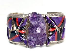 Large &amp; Outstanding Vintage Southwestern Sterling Silver &amp; Inlaid Stone Bracelet w/LARGE Amethyst Crystal&nbsp;