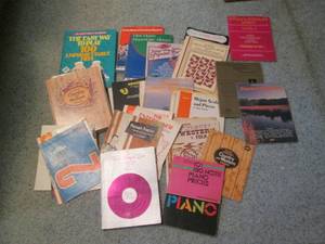 lot 212 image: Stack of vintage music books...