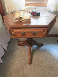 lot 225 image: Vintage hardwood hexagon side table...