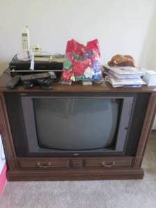 lot 241 image: Vintage RCA console TV, Toshiba VHS...