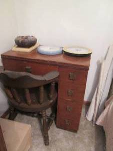 lot 266 image: Vintage hardwood Montgomery Ward se...