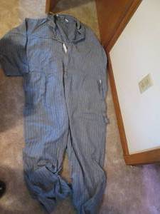 lot 274 image: Lot of mens assorted size overalls...