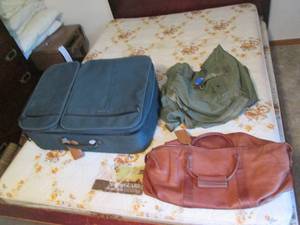 lot 294 image: Canvas Army duffle, leather duffle ...