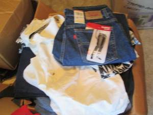 lot 298 image: Huge lot of assorted size womens p...