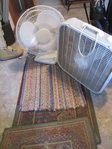 lot 321 image: Entry rug, floor runners, box fan a...