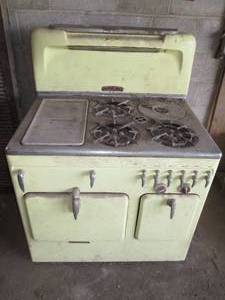 lot 109 image: Antique Chambers gas stove and oven...