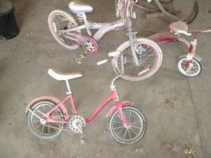 lot 125 image: Retro tricycle, AllPro and Schwinn ...