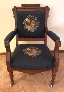 lot 22 image: Beautiful Antique Victorian Eastlake Needlepoint Chair