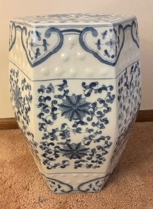 lot 23 image: Lovely Blue and White Porcelain Garden Stool
