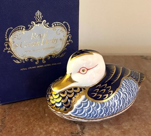 lot 53A image: Royal Crown Derby Imari Duck Paperweight