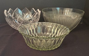 lot 35 image: Three Crystal and Clear Glass Bowls