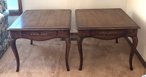 lot 40 image: Pair of Henredon Four Centuries Red Oak Side Tables