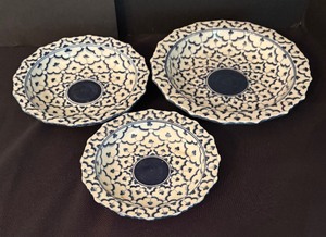 lot 90 image: Set of Three Shallow Nesting Bowls from Thailand