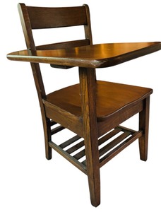 lot 74 image: Vintage 1940s Murphy Chair Co. Wood School Desk Chair