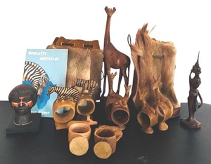 lot 73 image: Beautiful Vintage African Decor