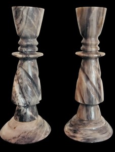 lot 70 image: Beautiful Mexican Onyx Candle Holders
