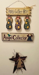 lot 120 image: Adorable Wood Angel Decorative Wall Hangings