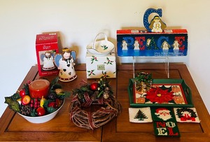 lot 116 image: Sweet Holiday Decor Including Ceramic Tealight Holder, Petite Wreath, Hand Carved Wood Peace Sign and More