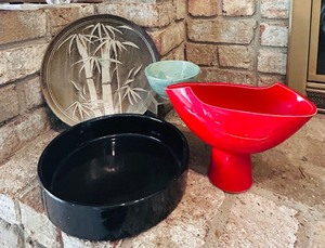 lot 58 image: Collection of Pottery Including Ruby Red Vase, Kashan Turquoise Glazed pottery Bowl and More