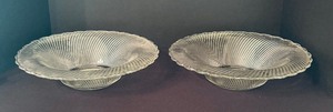 lot 164 image: Pair of Vintage Stunning Swirled Glass Bowls
