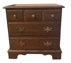 lot 211 image: Vintage Pennsylvania House Chest of Drawers