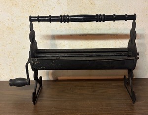 lot 300 image: Vintage Newspaper Log Roller