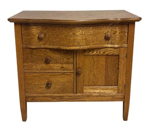 lot 331 image: Charming Vintage Commode