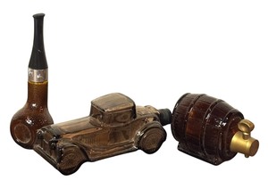 lot 336 image: Vintage Avon Cigar, Keg and Car Cologne Bottles