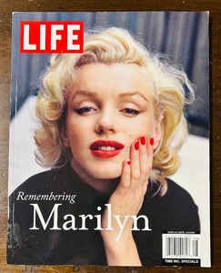 lot 322 image: Vintage LIFE Magazine - Remembering MARILYN 50 Years Later