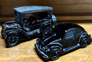 lot 323 image: Avon Car After Shave Cologne Bottles Vintage Cars
