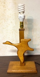 lot 343 image: Vintage Duck Motif Lamp