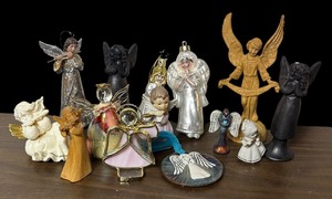 lot 373 image: Angel Figurines