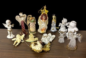 lot 113A image: Plethora of Pretty Angel Figurines