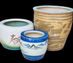 lot 357 image: Vintage Gorgeous Pots  Dragon, Giraffes and Asian Scene