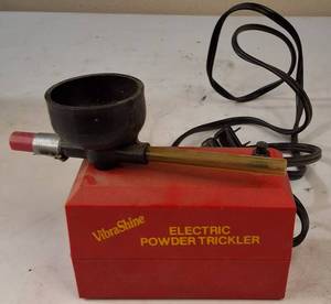 lot 9 image: VibraShine  Electric Powder Trickler