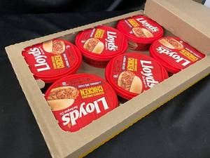 lot 28 image: H - Lot of 6 Lloyds Seasoned Shredded Chicken in BBQ Sauce Containers